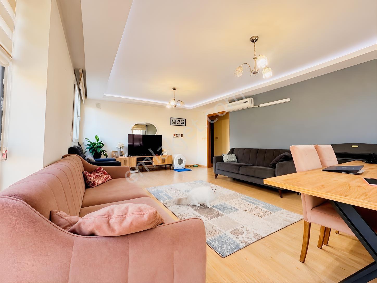 Bayraklı Körfez Mah. Panorama Sitesi 3+1 Net 145m2 Satılık Daire — fotoğraf 8