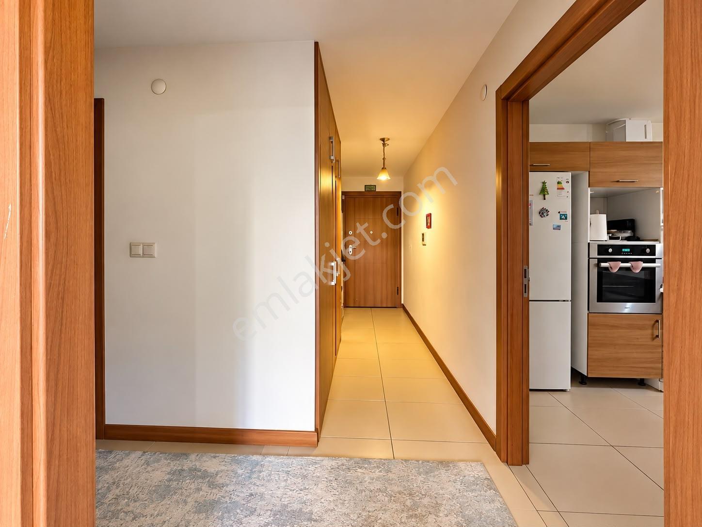Bayraklı Körfez Mah. Panorama Sitesi 3+1 Net 145m2 Satılık Daire — fotoğraf 11