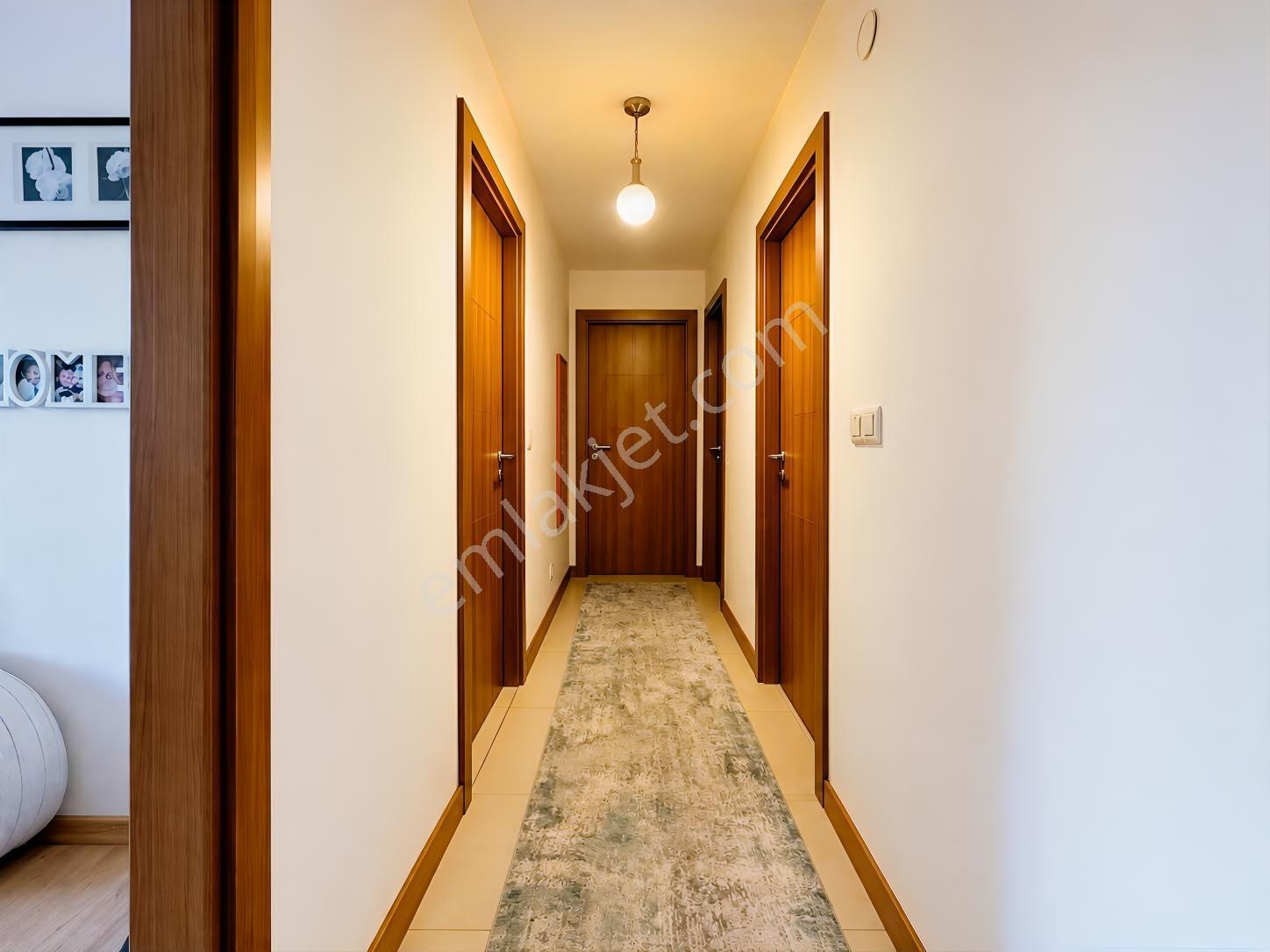 Bayraklı Körfez Mah. Panorama Sitesi 3+1 Net 145m2 Satılık Daire — fotoğraf 19