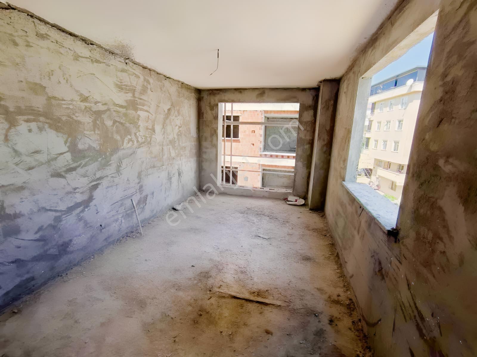 Osmangazi Mah. Atatürk Cad. Site İçerisinde Satılık 2+1 Ara Kat — fotoğraf 2