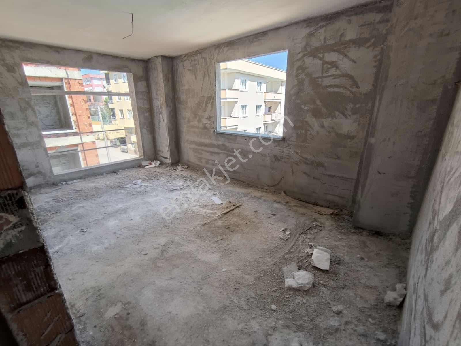 Osmangazi Mah. Atatürk Cad. Site İçerisinde Satılık 2+1 Ara Kat — fotoğraf 3