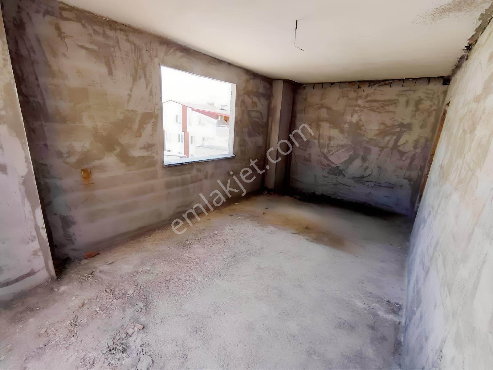 Osmangazi Mah. Atatürk Cad. Site İçerisinde Satılık 2+1 Ara Kat — fotoğraf 4
