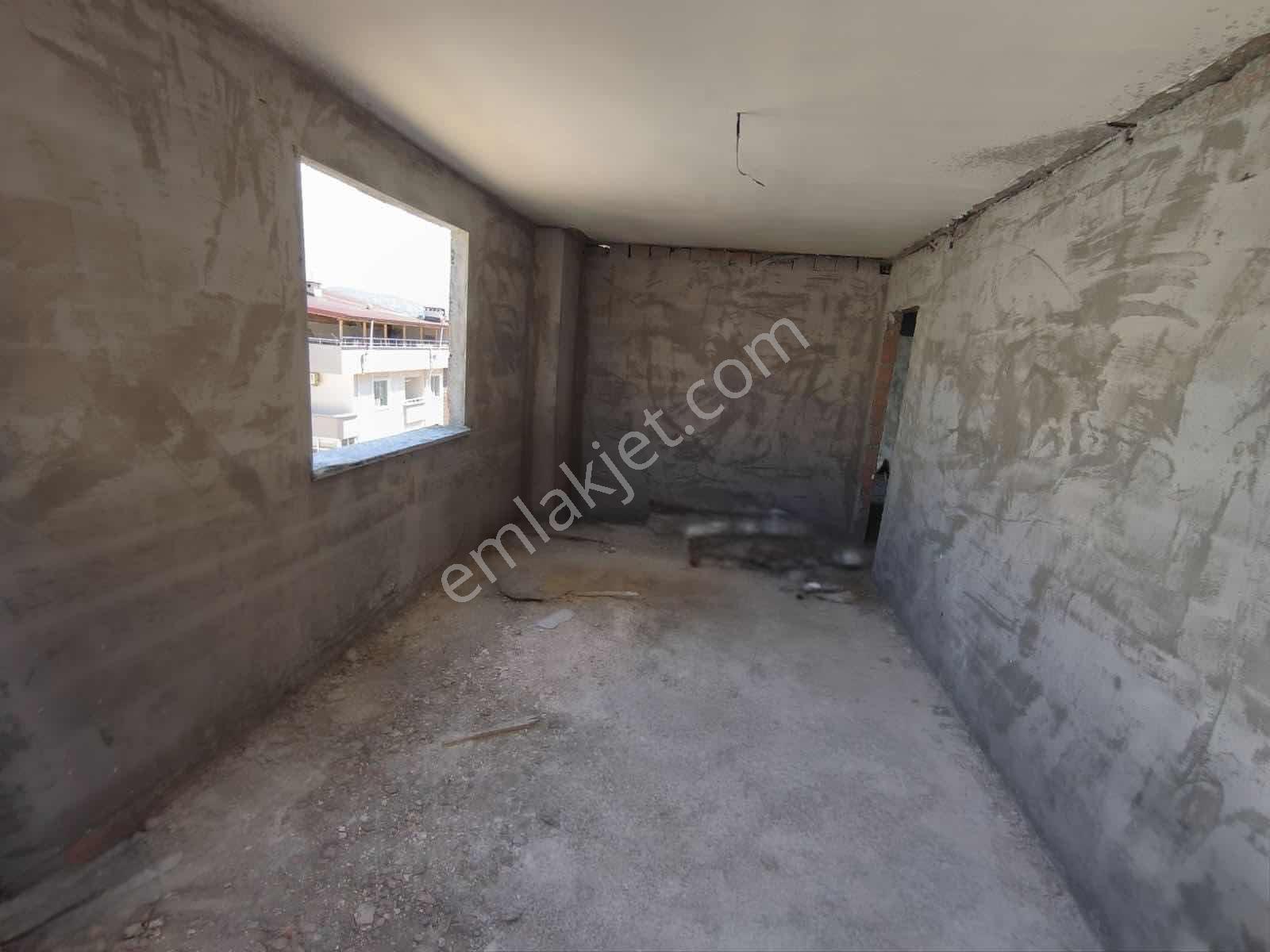 Osmangazi Mah. Atatürk Cad. Site İçerisinde Satılık 2+1 Ara Kat — fotoğraf 5