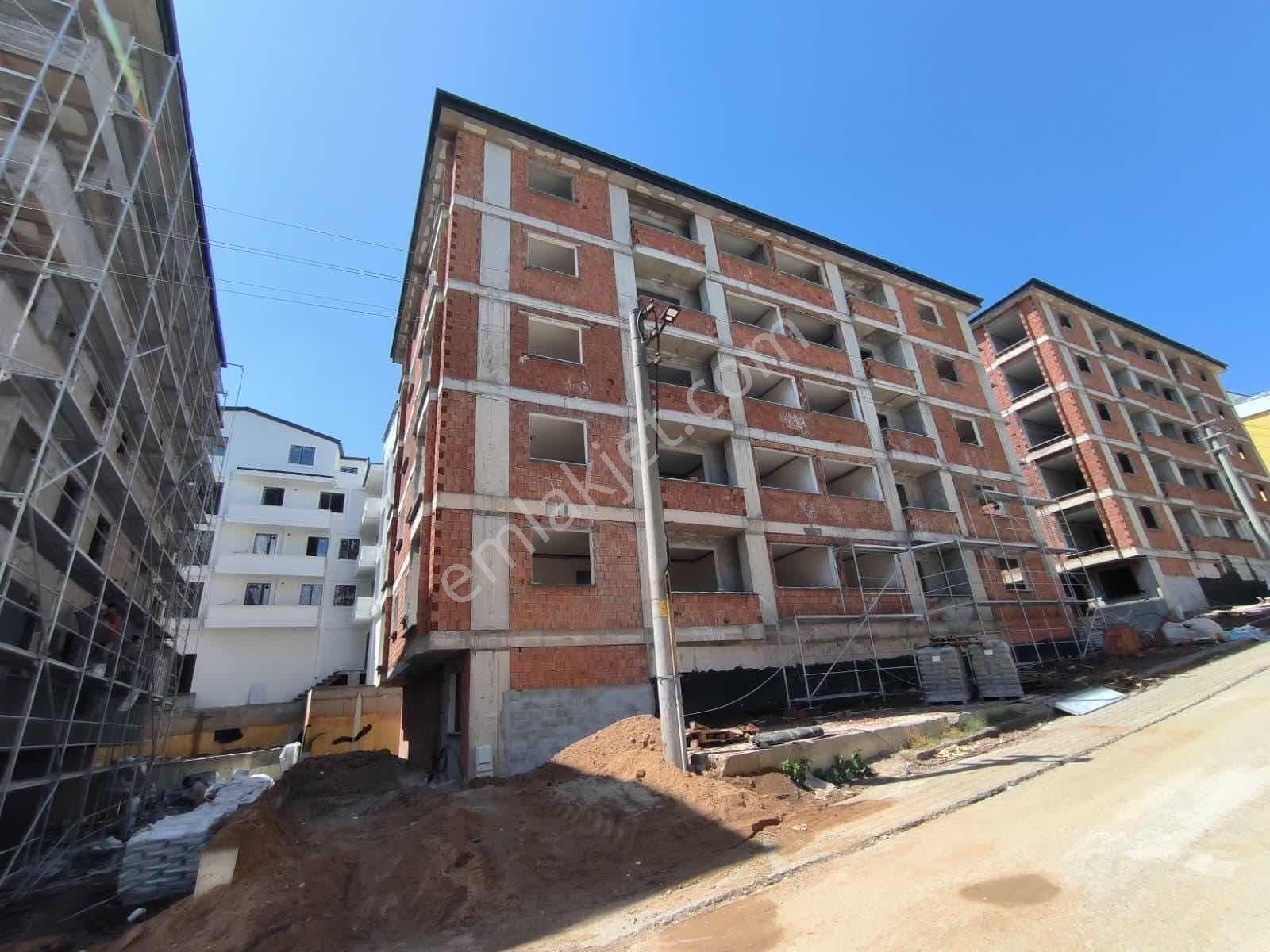 Osmangazi Mah. Atatürk Cad. Site İçerisinde Satılık 2+1 Ara Kat — fotoğraf 22