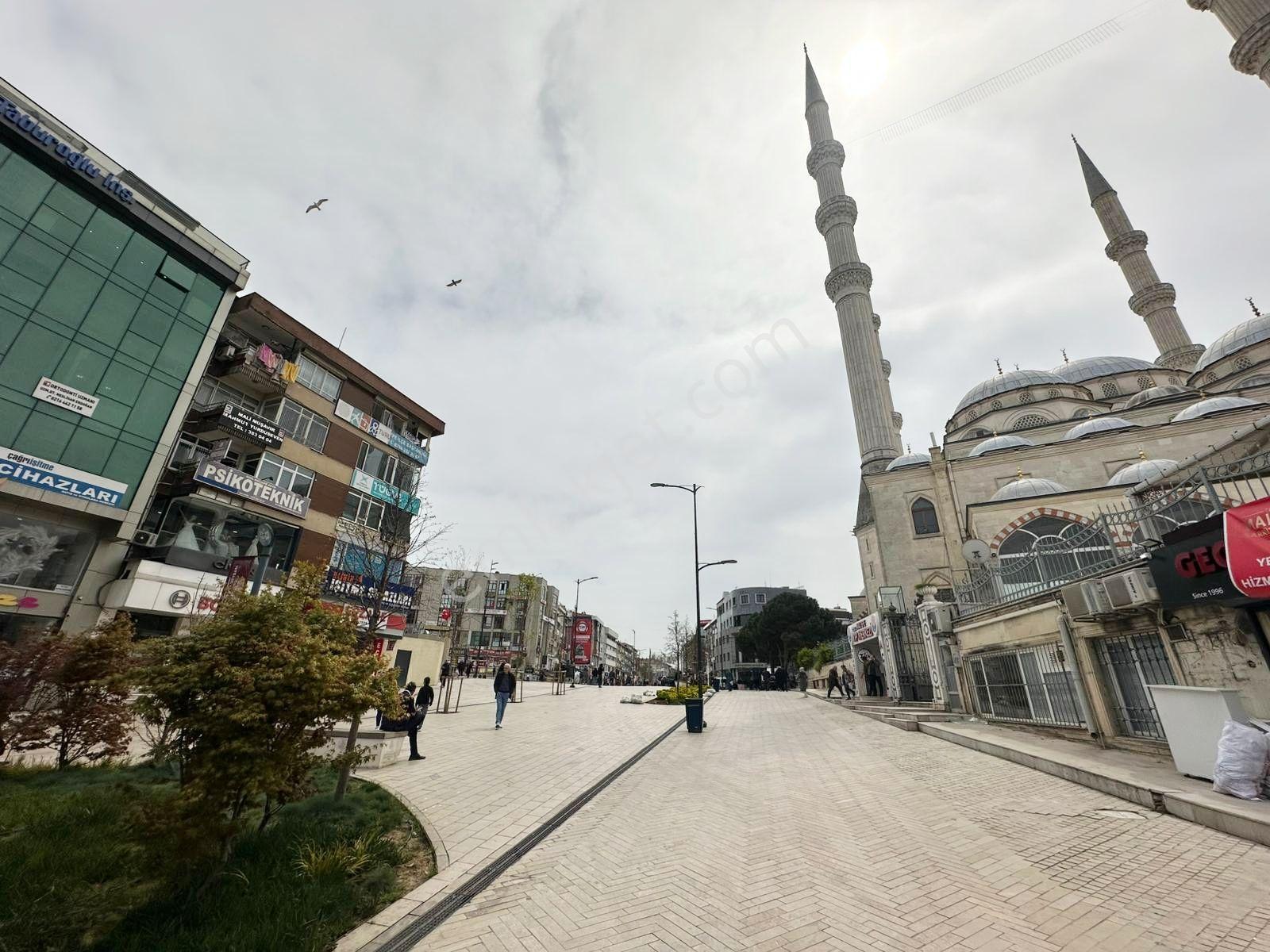 Mertcan'dan Maltepe Çarşı İçinde Fırsat Köşe Başı Arsa — fotoğraf 7