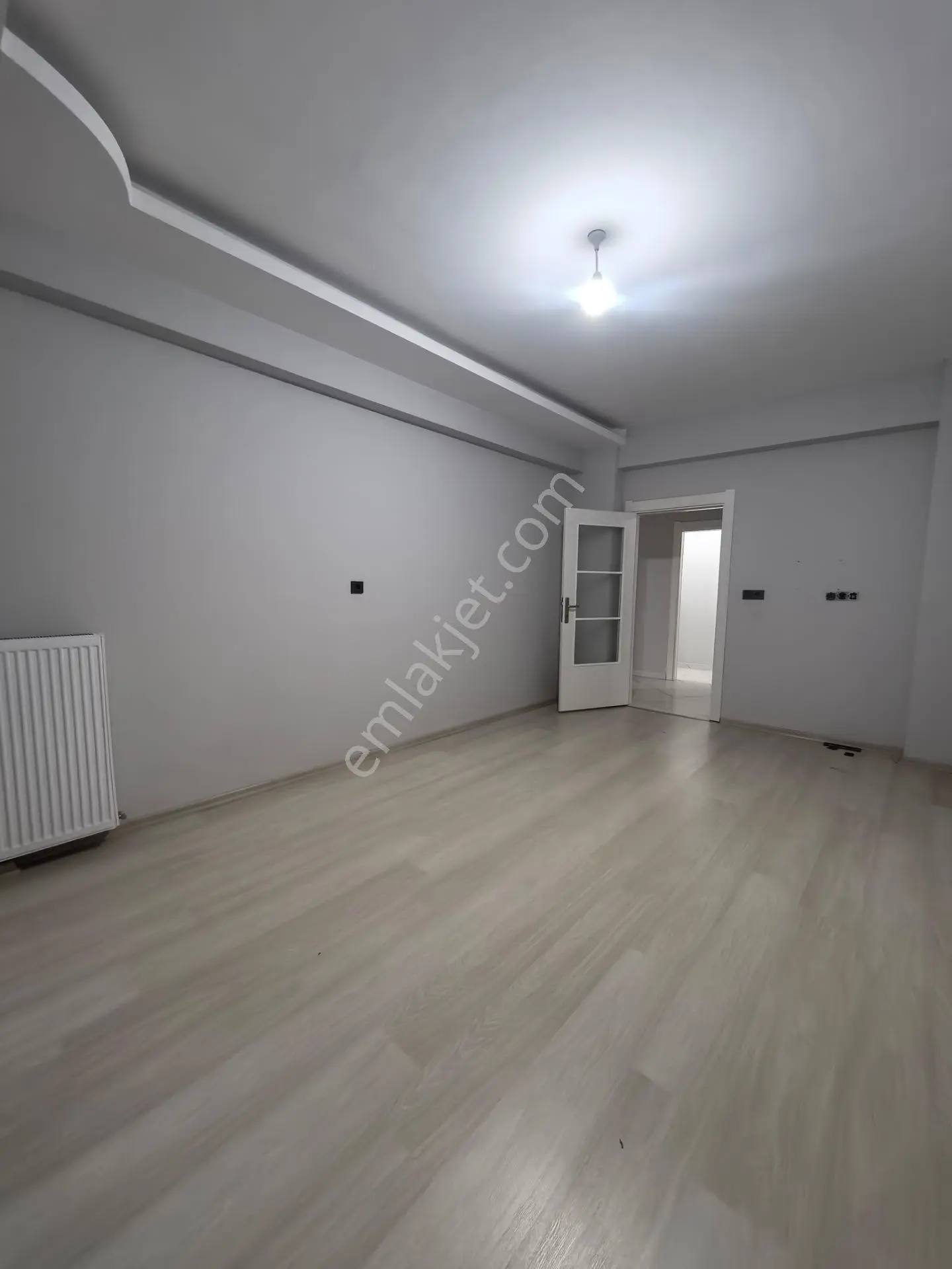 Bor Çayır Mahallesi'nde Satılık 3+1 Geniş Balkonlu Daire — fotoğraf 10