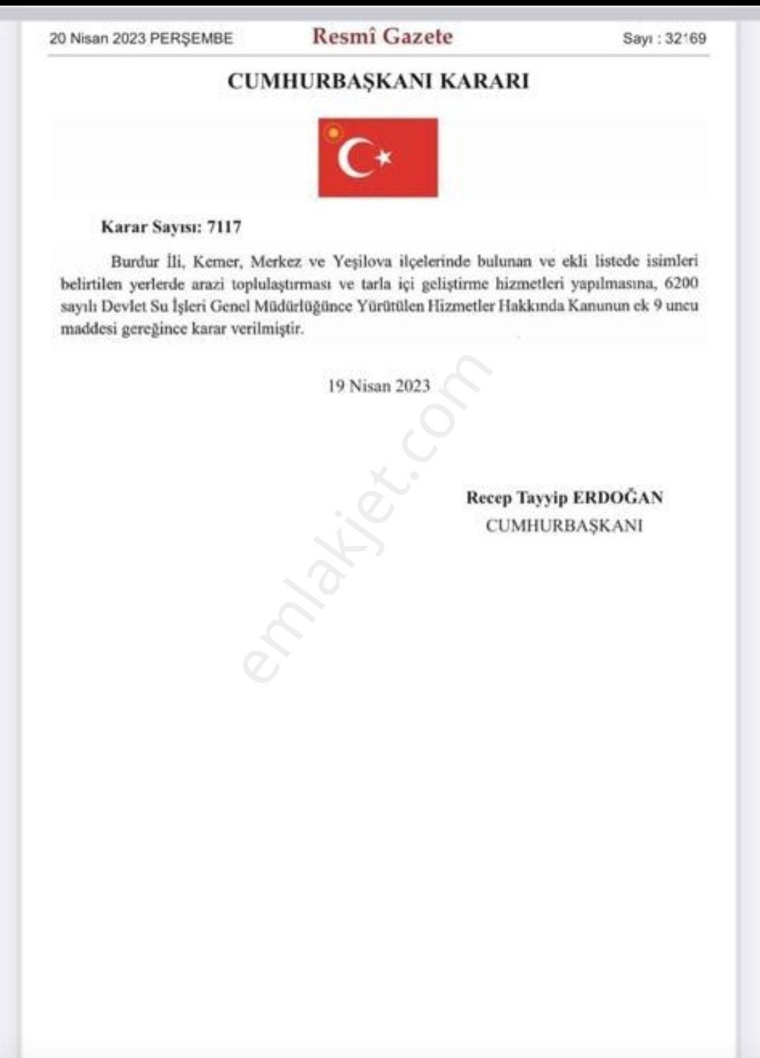 Kemer Kemer De Antalya Burdur Asfat Yoluna Cepeli 3100 M2