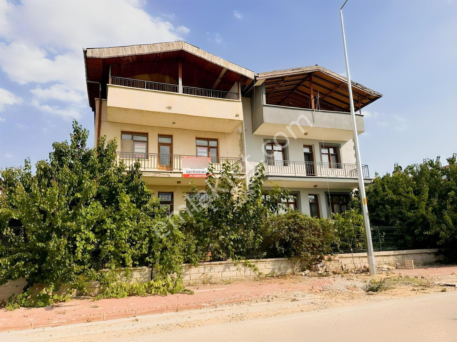 Hanaybaşı Mahallesinde 3+1 Tribleks Müstakil Ev