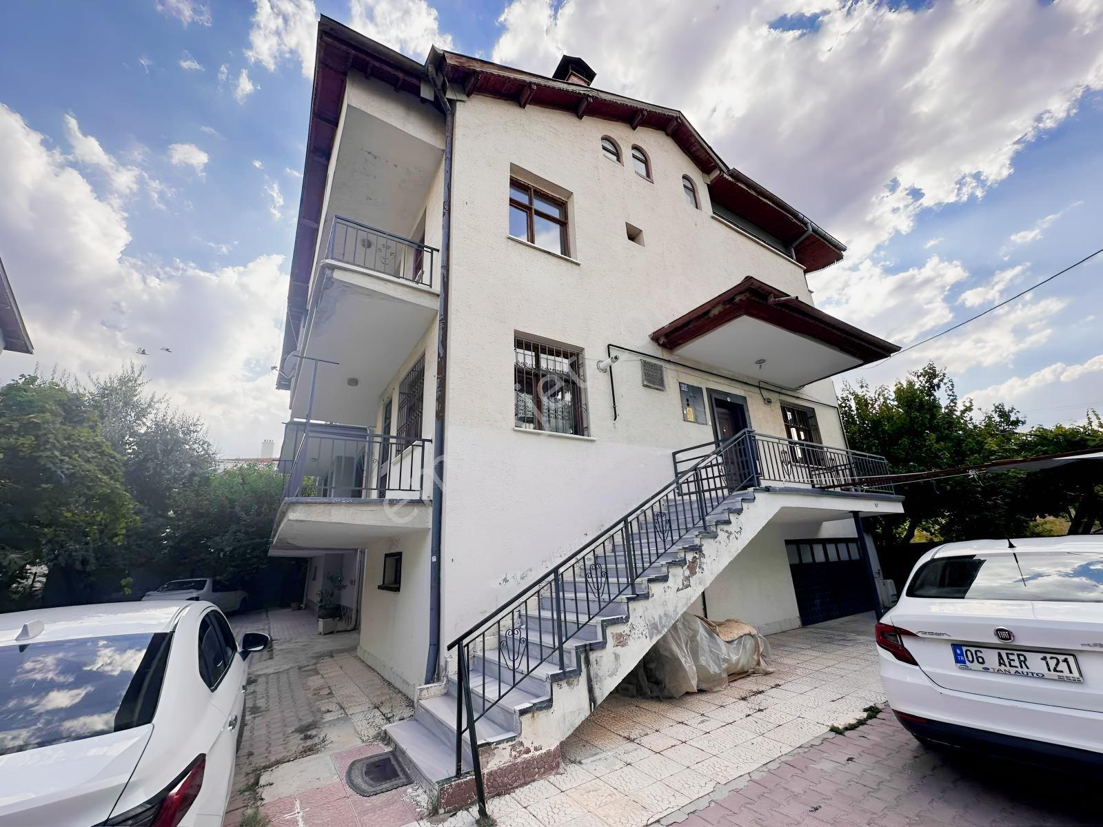 Hanaybaşı Mahallesinde 3+1 Tribleks Müstakil Ev — fotoğraf 3