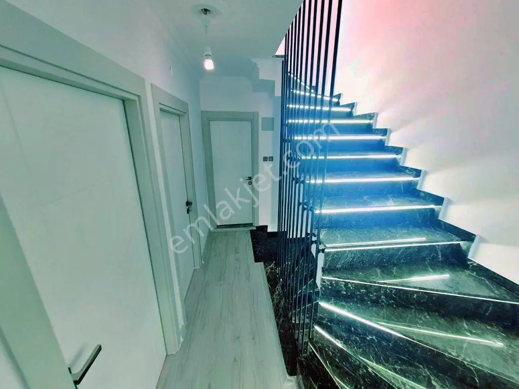 Uytundan Güre Fenerde Denize 150 Metre Bahçeli 4+1 Villa — fotoğraf 33