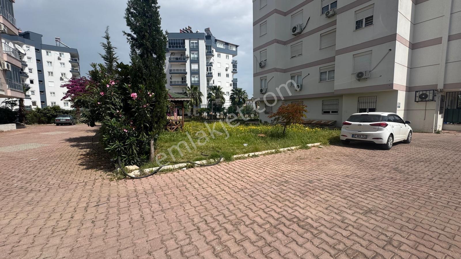 Antalya Konyaaltı Hurma Lıman Kesışım Noktasında Mükemmel Lokasyonda Sıte Içı Yüksek Gırış Acıl 1+1 — fotoğraf 7