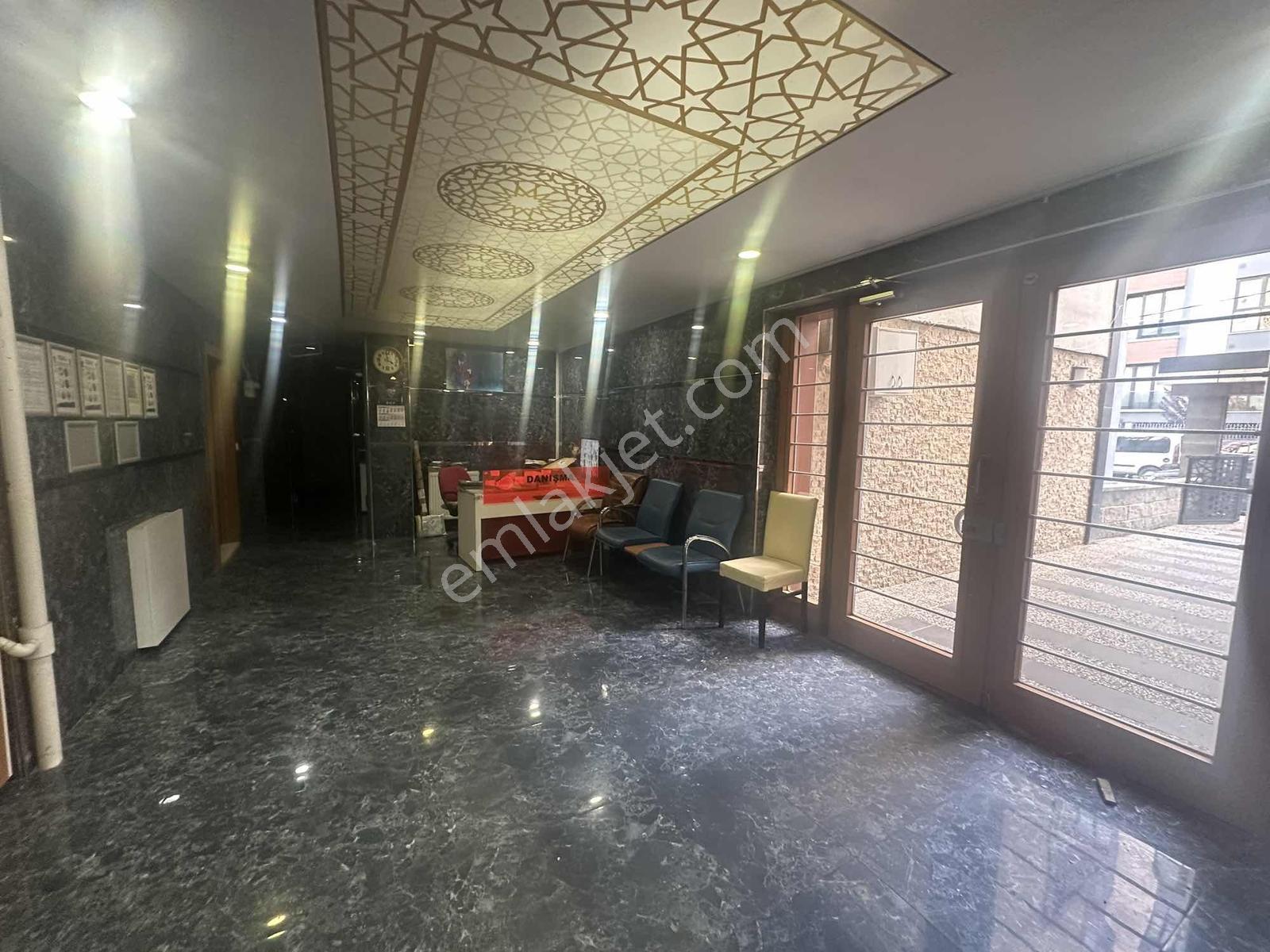 Site Özellikli, Otoparklı, Muhteşem Konumda Geniş 1+1 Daire — fotoğraf 29