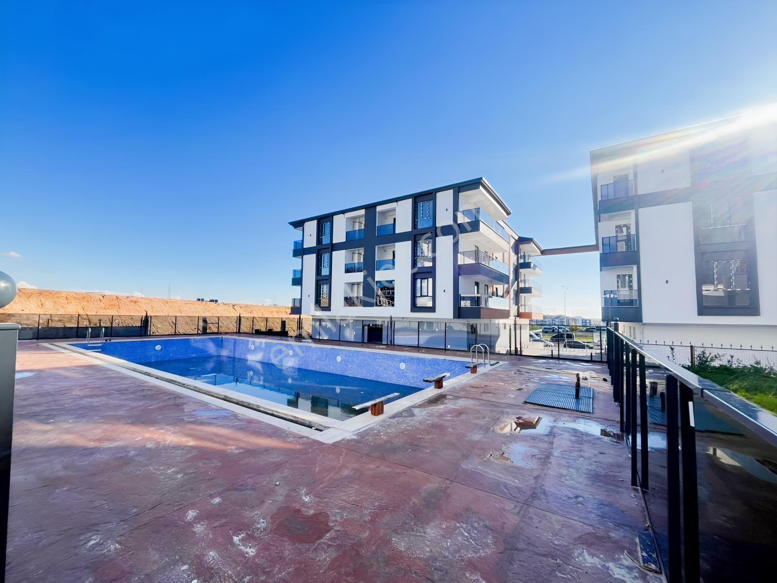 Çorlu Rumelide Site İçinde 3+1 Satılık Daire