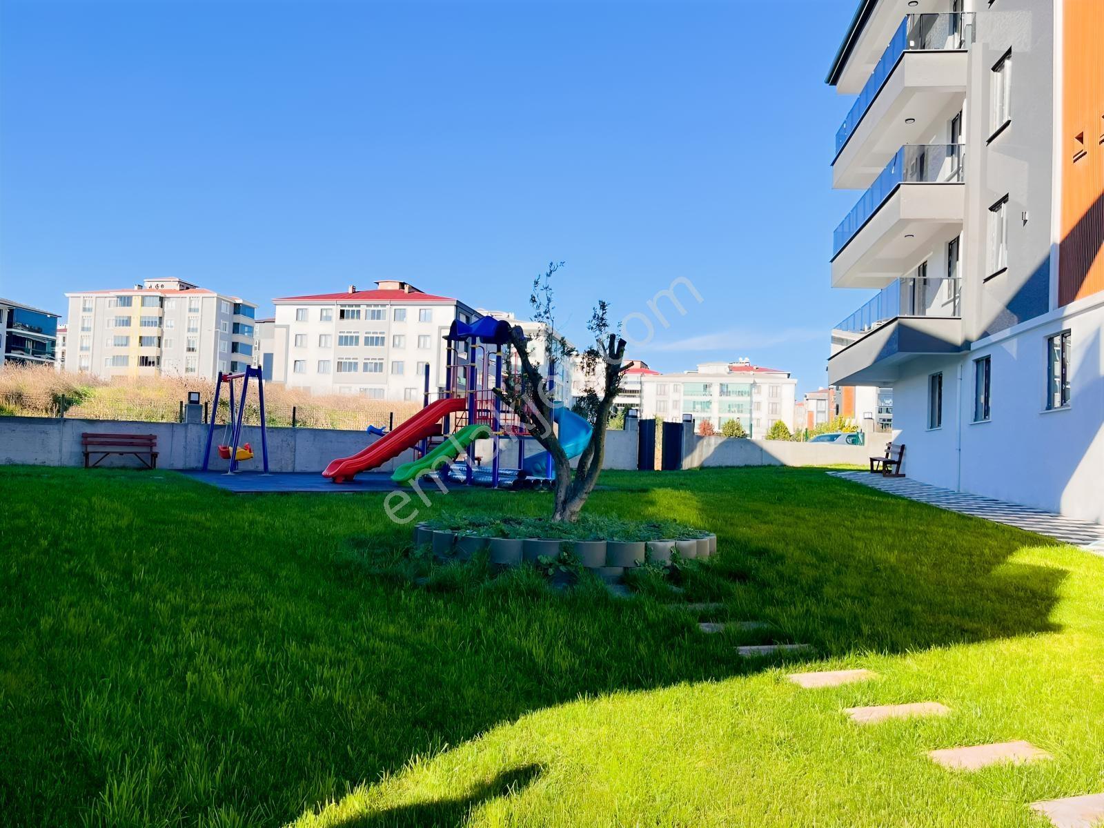 Çorlu Rumelide Site İçinde 3+1 Satılık Daire — fotoğraf 2