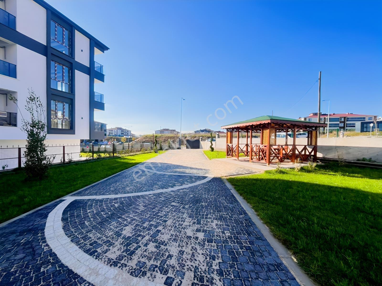 Çorlu Rumelide Site İçinde 3+1 Satılık Daire — fotoğraf 3