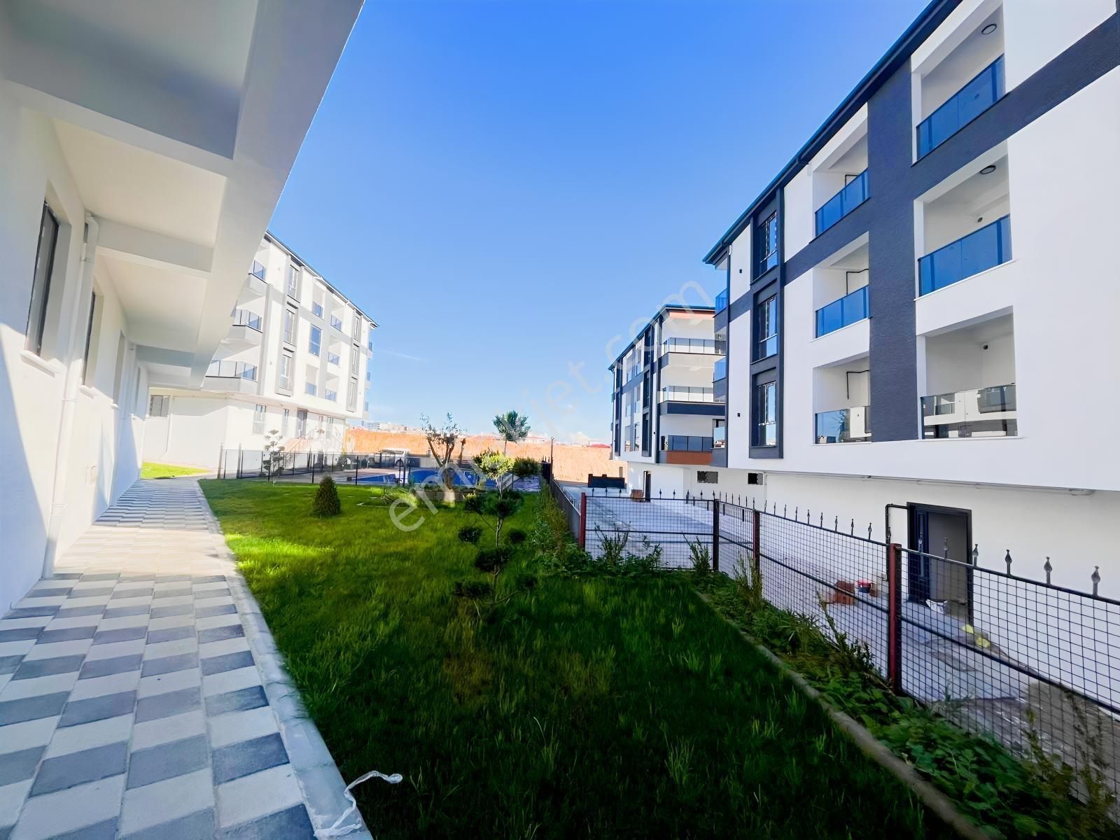 Çorlu Rumelide Site İçinde 3+1 Satılık Daire — fotoğraf 6