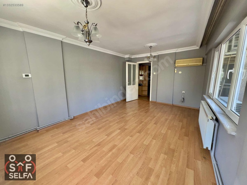 Manisa Lisesi Yanında 3+1 Doğal Gazlı Kiralık Daire — fotoğraf 2