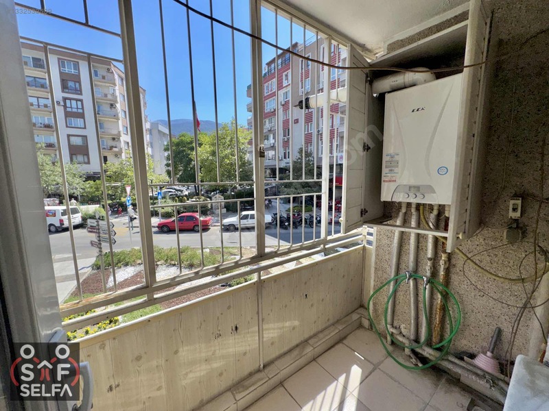 Manisa Lisesi Yanında 3+1 Doğal Gazlı Kiralık Daire — fotoğraf 16