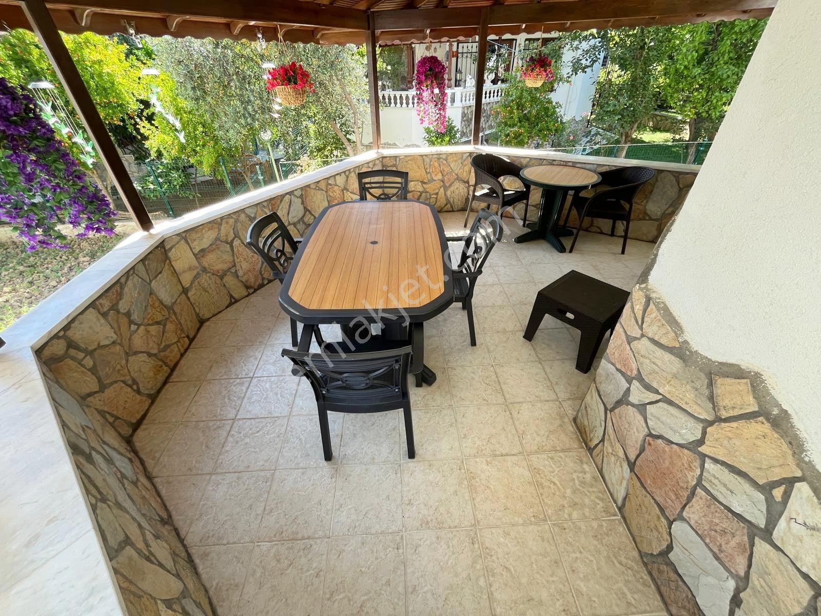 Güçten Gürede Doğa İle İç İçe Denize 450M Geniş Bahçeli 3+1Villa — fotoğraf 8