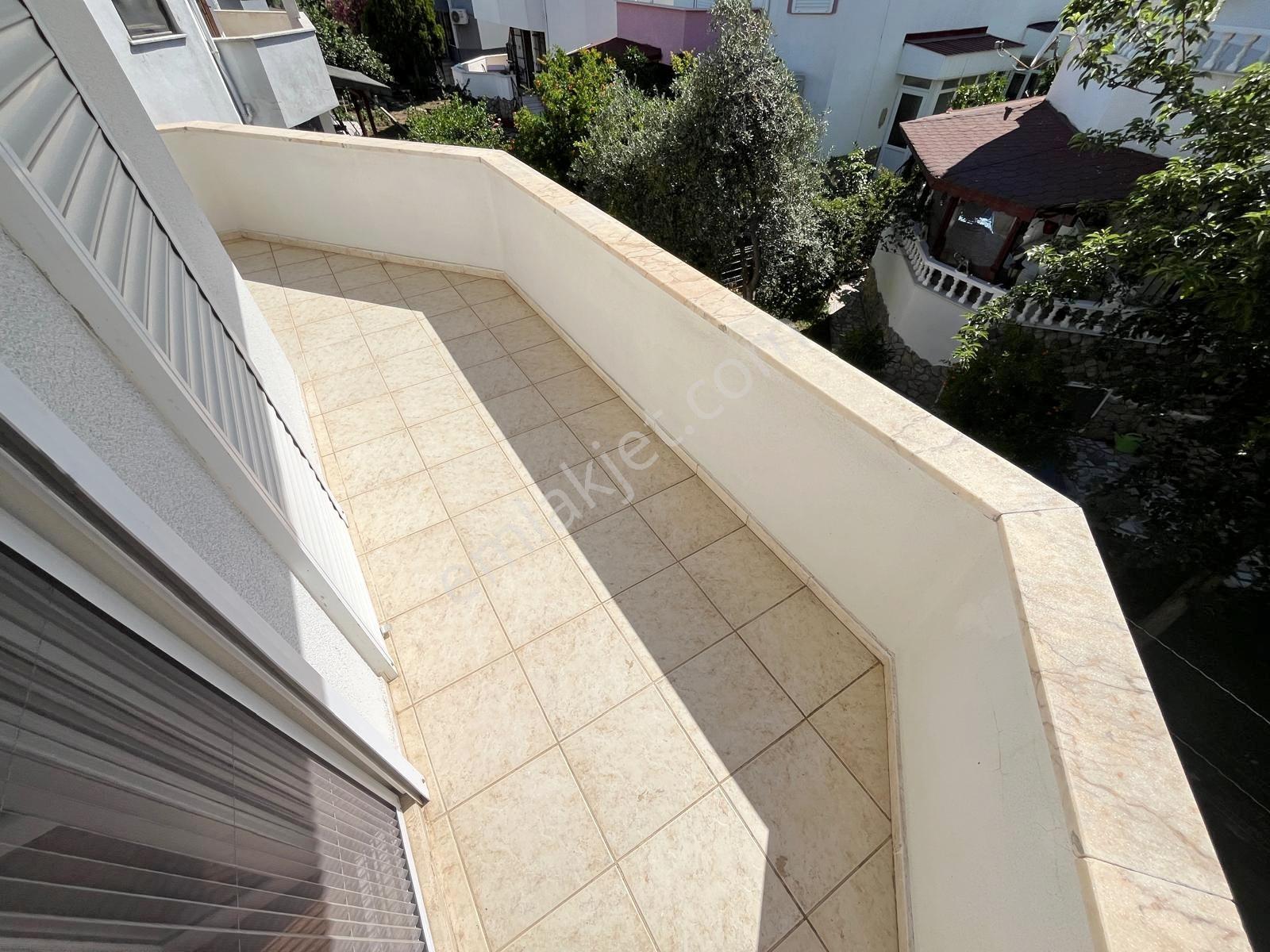 Güçten Gürede Doğa İle İç İçe Denize 450M Geniş Bahçeli 3+1Villa — fotoğraf 30