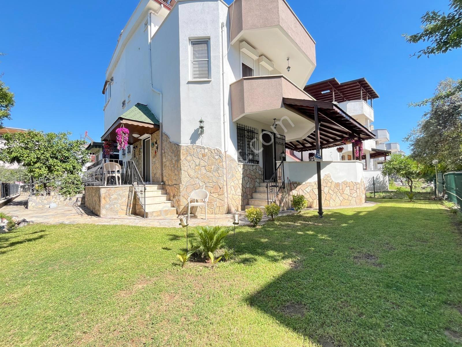 Güçten Gürede Doğa İle İç İçe Denize 450M Geniş Bahçeli 3+1Villa — fotoğraf 34