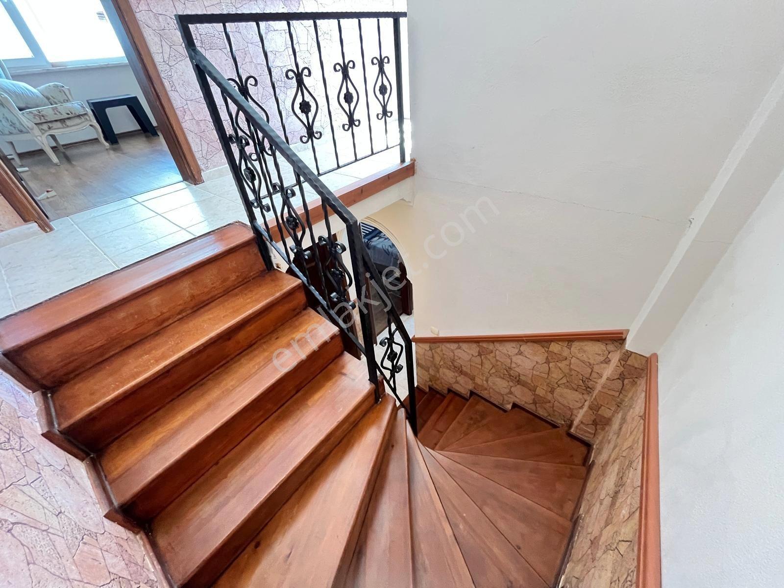 Güçten Gürede Doğa İle İç İçe Denize 450M Geniş Bahçeli 3+1Villa — fotoğraf 35