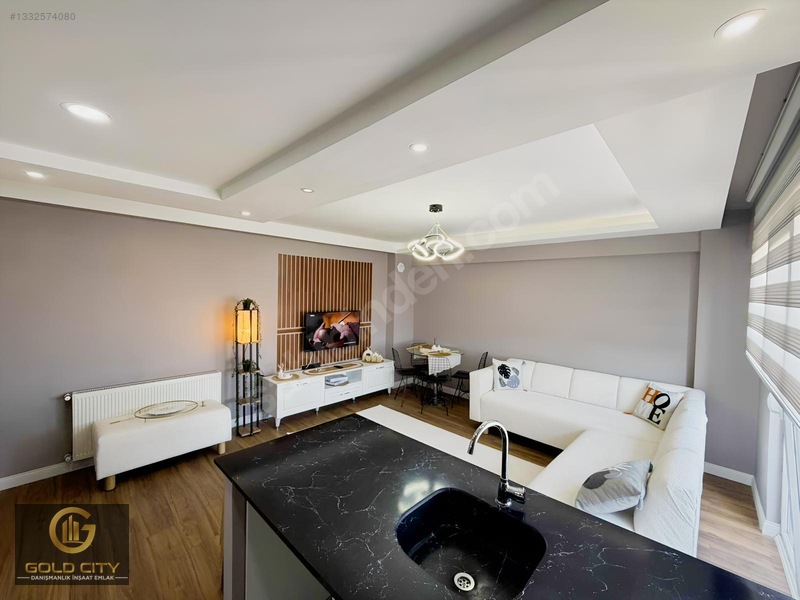 Gold Cıty 'Den 1+1 60 M2 Eşyalı Deniz Manzaralı Kiralık Daire