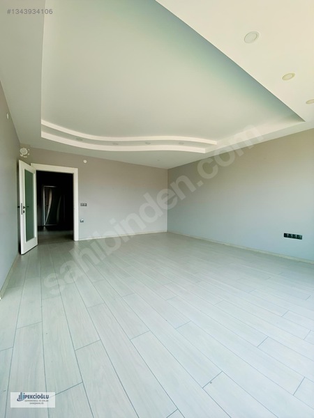 **165 M² 3+1 | Park Yanı | Şok Market Üzeri | Sahile Yakın** — fotoğraf 5