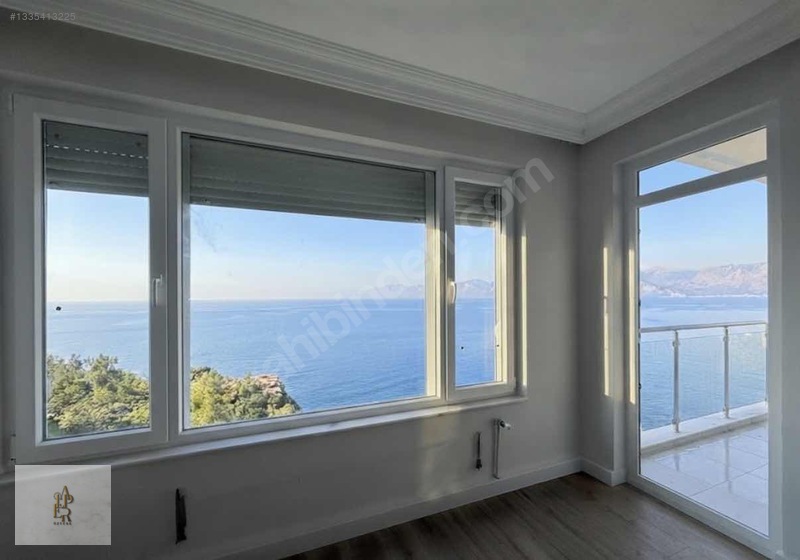 Eski Lara Caddesi Denize Sıfır Kiralık 3+1 Tadilatlı Çift Banyo — fotoğraf 5