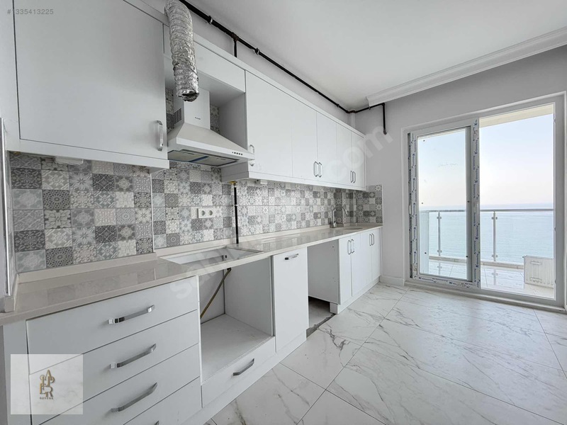 Eski Lara Caddesi Denize Sıfır Kiralık 3+1 Tadilatlı Çift Banyo — fotoğraf 9