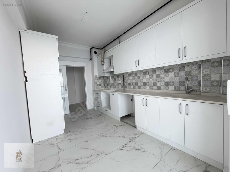 Eski Lara Caddesi Denize Sıfır Kiralık 3+1 Tadilatlı Çift Banyo — fotoğraf 11