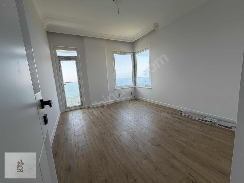 Eski Lara Caddesi Denize Sıfır Kiralık 3+1 Tadilatlı Çift Banyo — fotoğraf 12