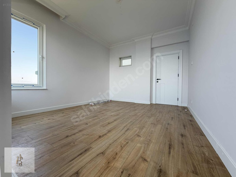 Eski Lara Caddesi Denize Sıfır Kiralık 3+1 Tadilatlı Çift Banyo — fotoğraf 13