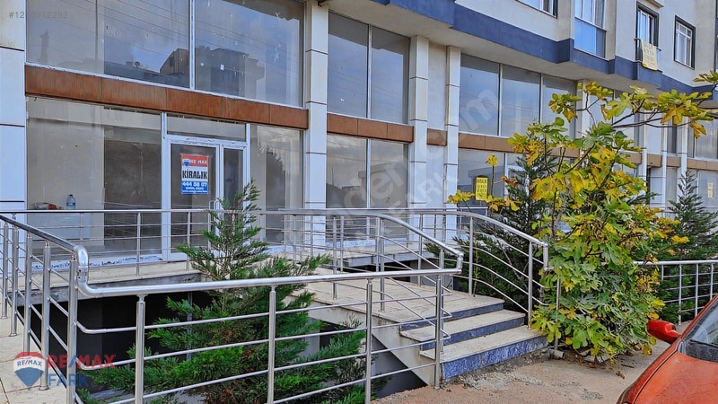 Çayırova Rahmi Dibek Cad. Üzerinde 330m² 3 Katlı Kiralık Dükkan — fotoğraf 2