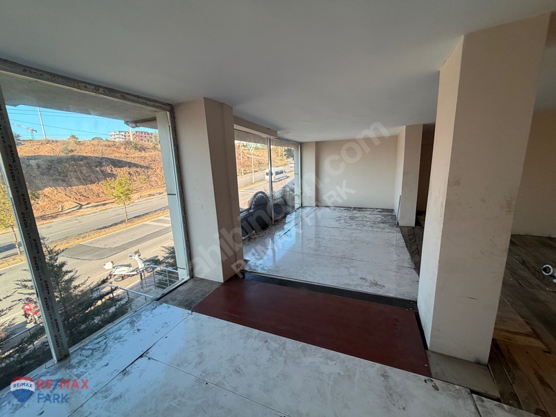 Çayırova Rahmi Dibek Cad. Üzerinde 330m² 3 Katlı Kiralık Dükkan — fotoğraf 16