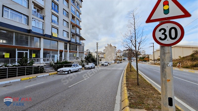 Çayırova Rahmi Dibek Cad. Üzerinde 330m² 3 Katlı Kiralık Dükkan — fotoğraf 22