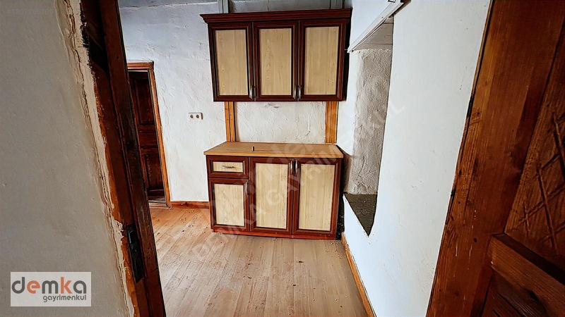 Seferihisar Orhanlı'da Satılık Bakımlı Taş Ev — fotoğraf 35