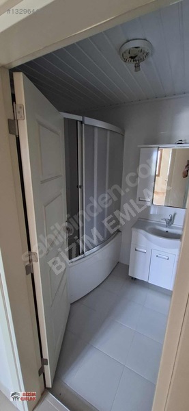 Bizim Emlak'tan Cumhuriyet Mahallesinde Kiralık 3+1 Daire — fotoğraf 15