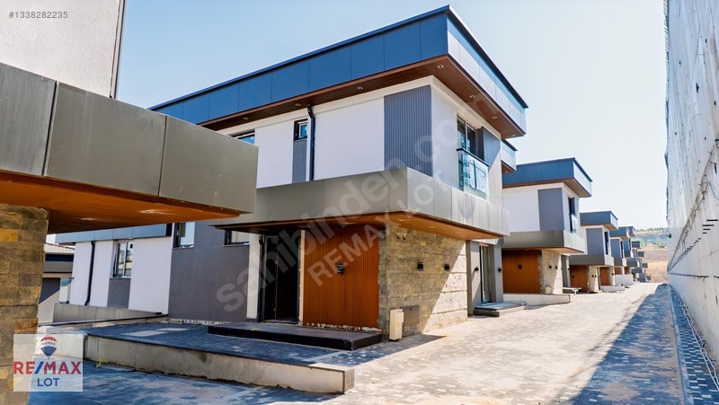 Alacaatlı Saka Villaları'nda Sıfır Natamam 6+2 Satılık Villa