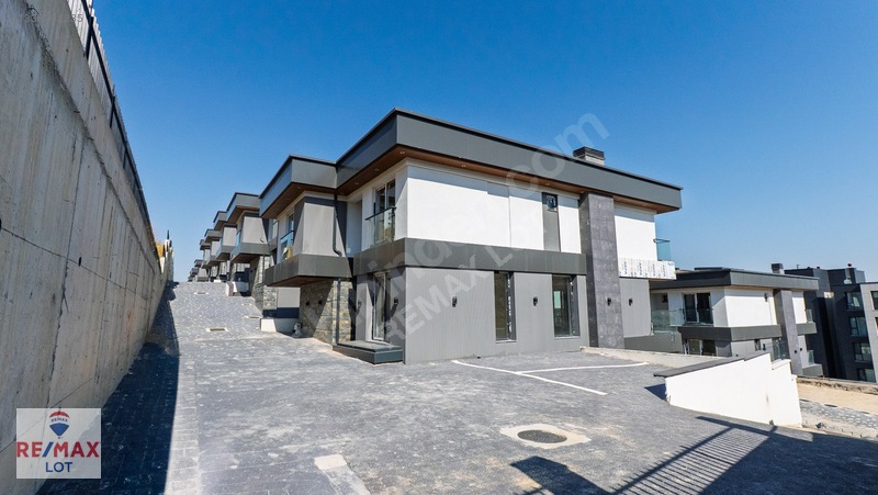 Alacaatlı Saka Villaları'nda Sıfır Natamam 6+2 Satılık Villa — fotoğraf 32