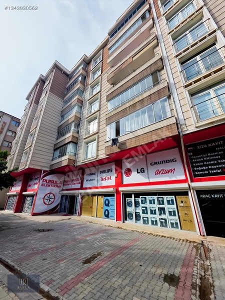 Alipaşa'Da 180 M2 Satılık 3+1 Daire, Site Gelirli