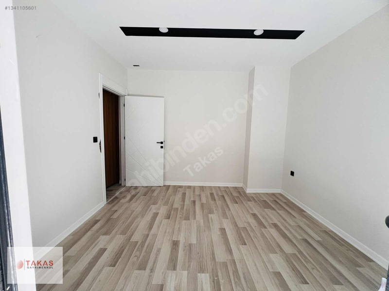 Deniz Mahallesinde Sıfır Bina Kiralık 1+1 Daireler — fotoğraf 6