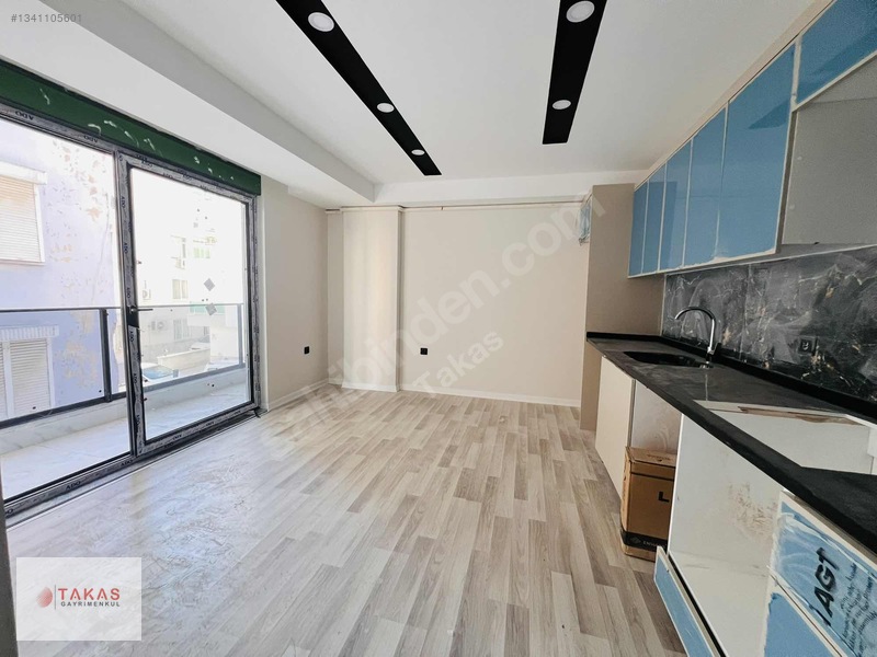 Deniz Mahallesinde Sıfır Bina Kiralık 1+1 Daireler — fotoğraf 7