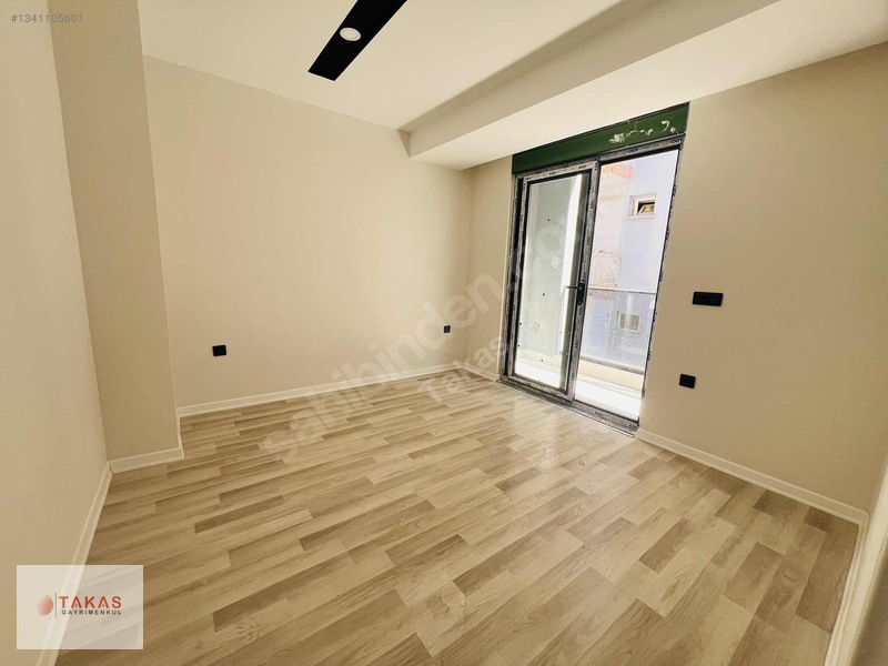 Deniz Mahallesinde Sıfır Bina Kiralık 1+1 Daireler — fotoğraf 10