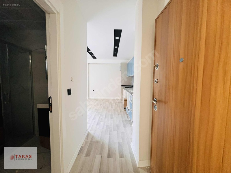 Deniz Mahallesinde Sıfır Bina Kiralık 1+1 Daireler — fotoğraf 13