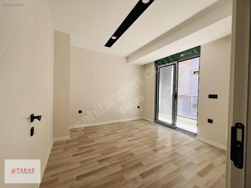 Deniz Mahallesinde Sıfır Bina Kiralık 1+1 Daireler — fotoğraf 14