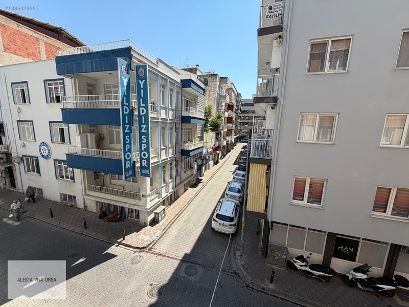 Cumhuriyet Mah.'de Merkezi Konumda Arakat 3+1 Daire — fotoğraf 4