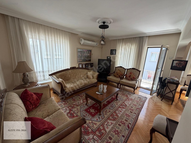 Cumhuriyet Mah.'de Merkezi Konumda Arakat 3+1 Daire — fotoğraf 14