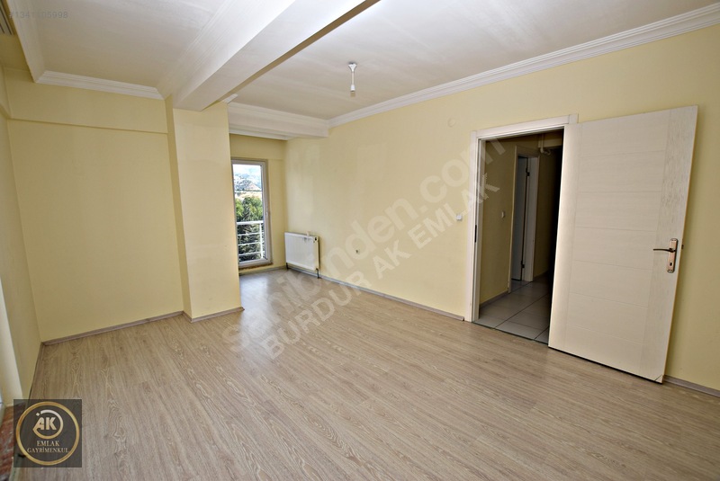 Emek Mahallesinde / Uluhan Sitesinde, Ara Kat 2+1, 95 M² — fotoğraf 3