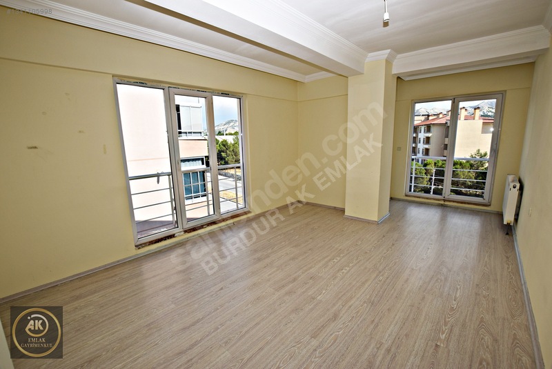 Emek Mahallesinde / Uluhan Sitesinde, Ara Kat 2+1, 95 M² — fotoğraf 4
